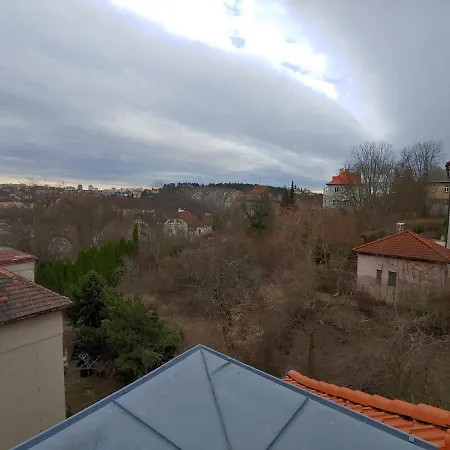 Nad Zlichovem 2* Prague